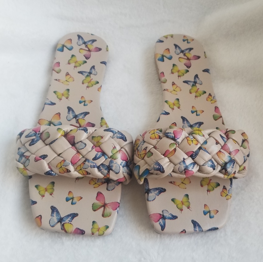 Butterfly slipons